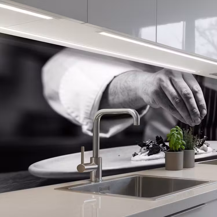 Chef - Garnering - Gerecht keuken achterwand 2 middel -3d_schuin