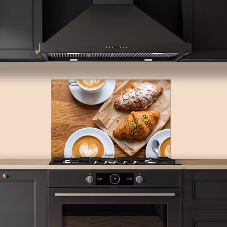 Eten - Croissant - Koffie - Ontbijt - Modern keuken achterwand spatscherm klein -sfeer1
