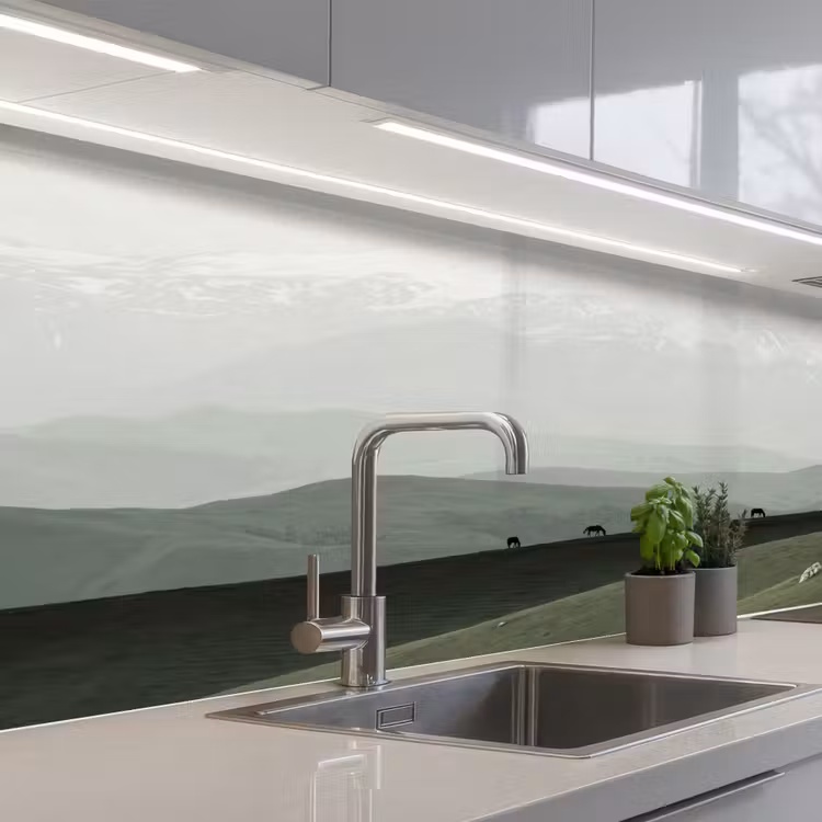 Grijs - Berg - Paarden keuken achterwand 2 middel -3d_schuin