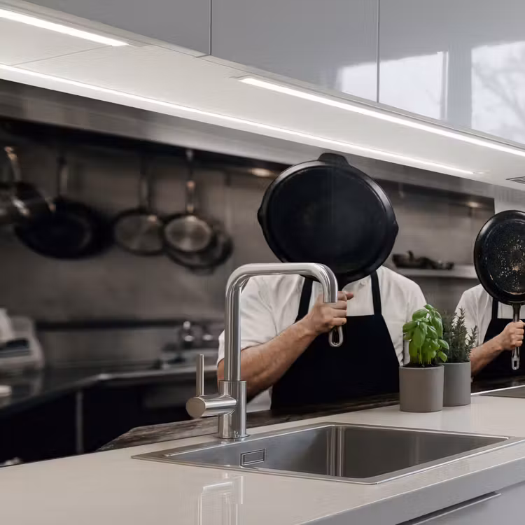 Koks - Koekenpannen - Keuken keuken achterwand 2 middel -3d_schuin