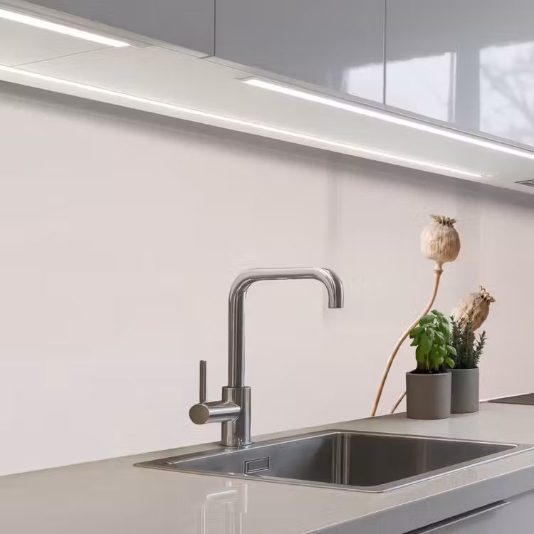 Papaverbollen - Droogbloemen - Minimalistisch - Beige - Rustig keuken achterwand 2 middel -3d_schuin