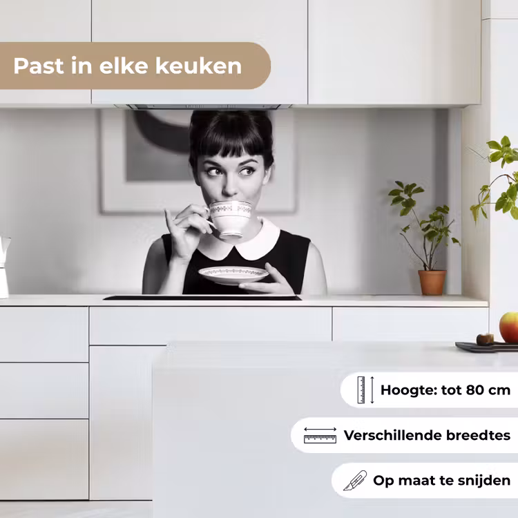 Portret - Thee - Vrouw keuken achterwand 2 middel -sfeer4_NL