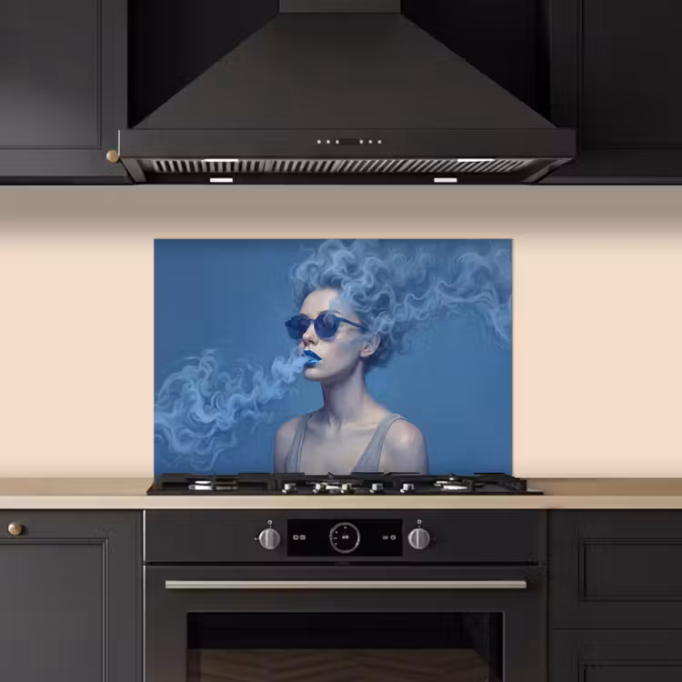 Portret - Zonnebril - Rook - Abstract - Blauw keuken achterwand spatscherm klein -sfeer1