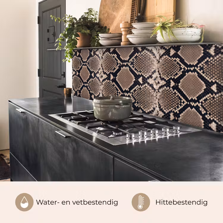 Slangenprint - Python - Bruin keuken achterwand 2 middel -usp_NL