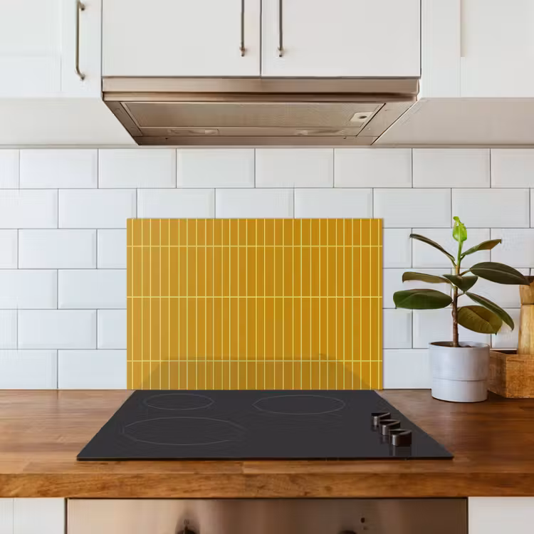 Tegels - Verticaal - Mosterdgeel keuken achterwand spatscherm klein 900 -sfeer2