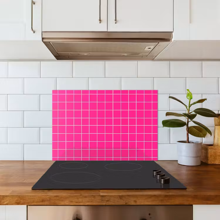 Tegels - Vierkant - Fuchsia keuken achterwand spatscherm klein 900 -sfeer2