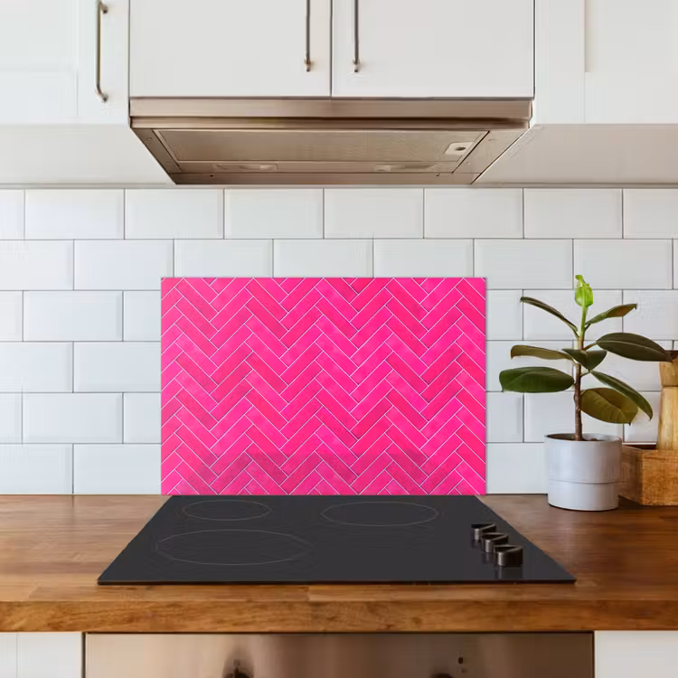 Visgraat - Wandtegel - Fuchsia - Roze keuken achterwand spatscherm klein 900 -sfeer2