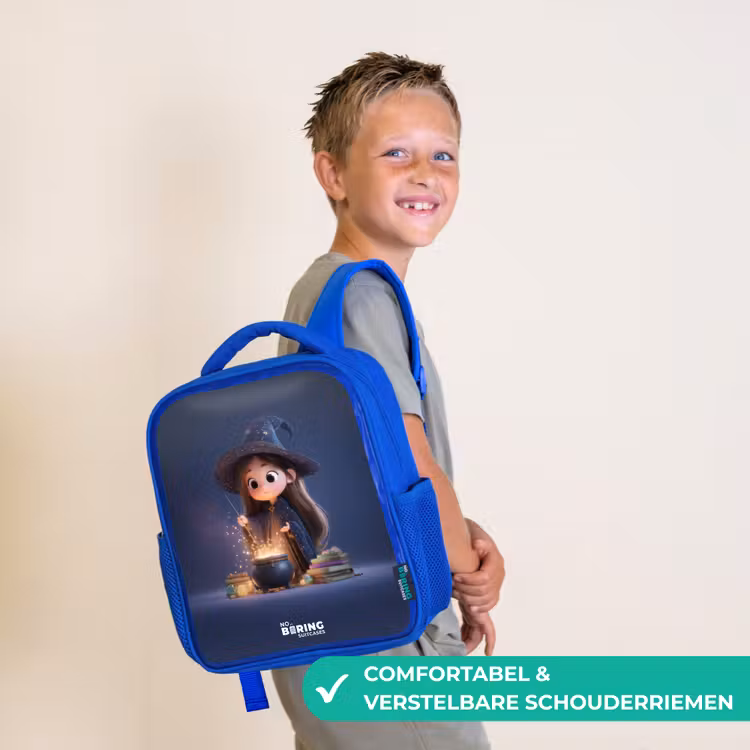 Betoverend meisje met ketel Kinderrugzak - Blauw middel -sfeer3_NL