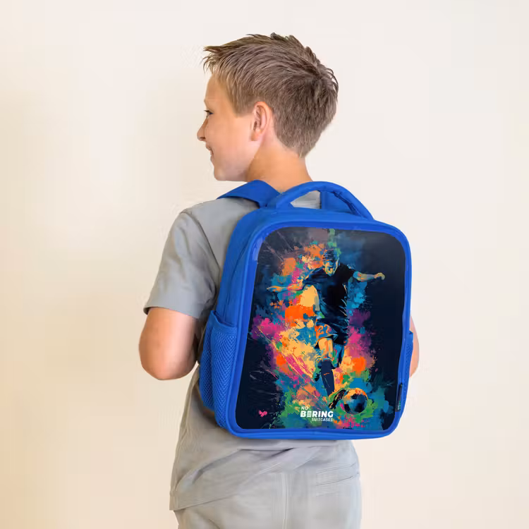 Neon - Voetballer - Kleurrijk Kinderrugzak - Blauw middel -sfeer2