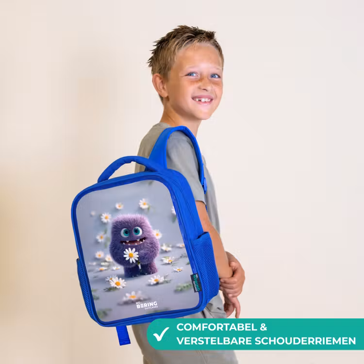Paars Pluizig Vriendje met Madelief Kinderrugzak - Blauw middel -sfeer3_NL