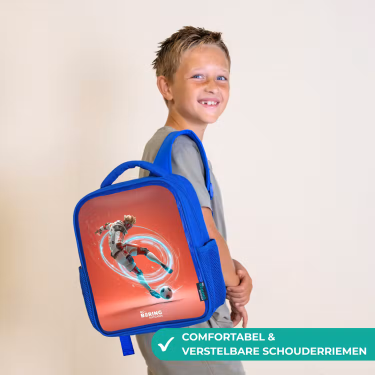 Voetbal - Jongen - Rood - Lichtcirkel Kinderrugzak - Blauw middel -sfeer3_NL