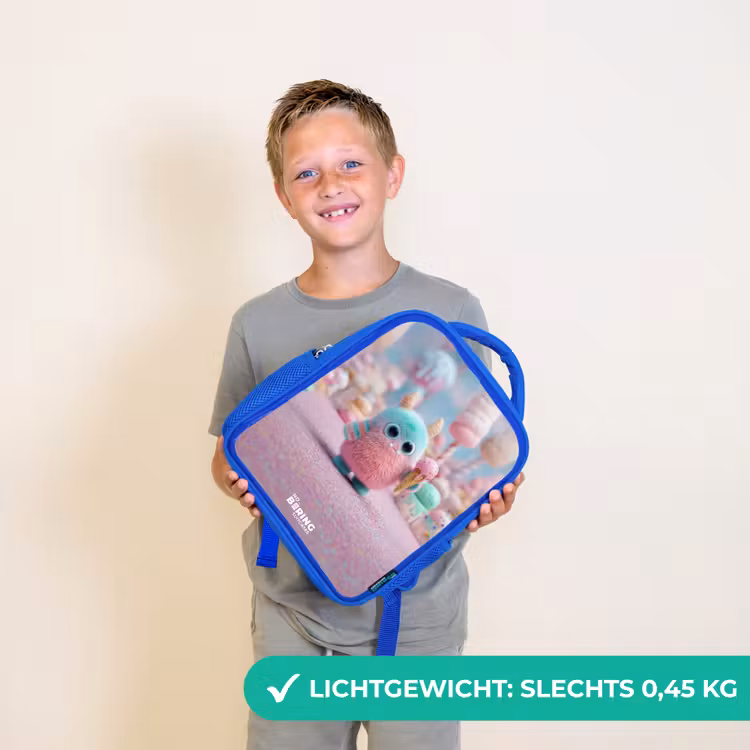 Zoet Monstersnoep Avontuur Kinderrugzak - Blauw middel -sfeer1_NL