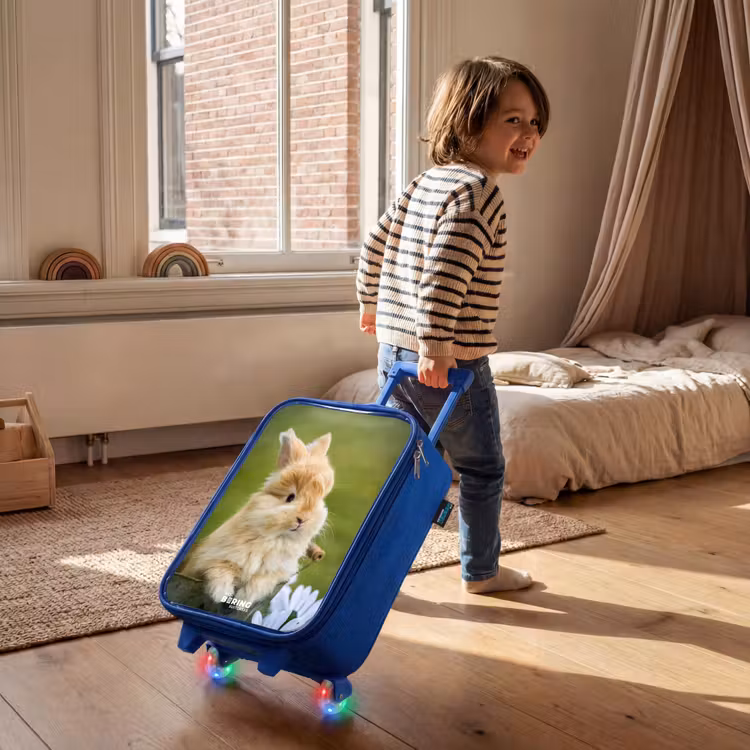 Konijn in bloempot Kinderkoffer - Blauw klein -sfeer1