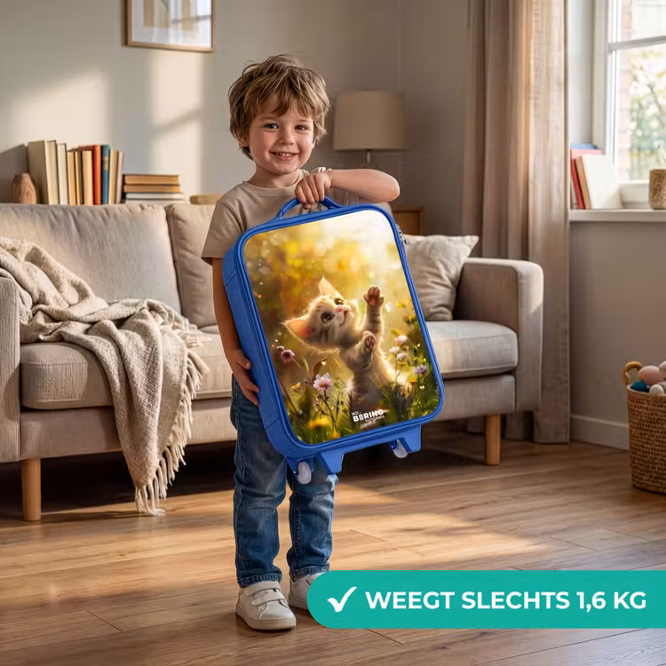 Koosje kitten Kinderkoffer - Blauw klein -sfeer2_NL