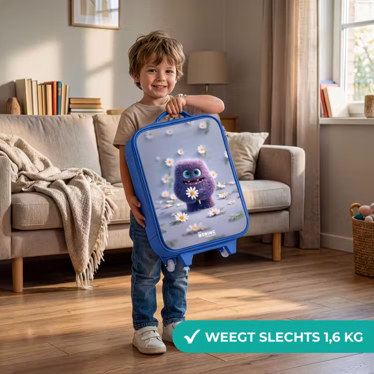 Paars Pluizig Vriendje met Madelief Kinderkoffer - Blauw klein -sfeer2_NL