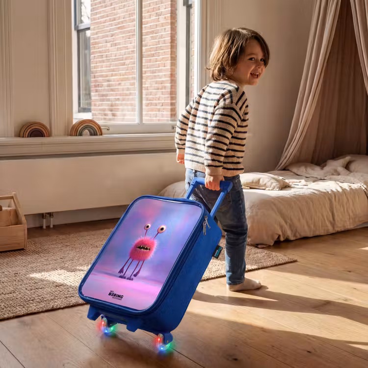 Roze harig monster met grote ogen Kinderkoffer - Blauw klein -sfeer1