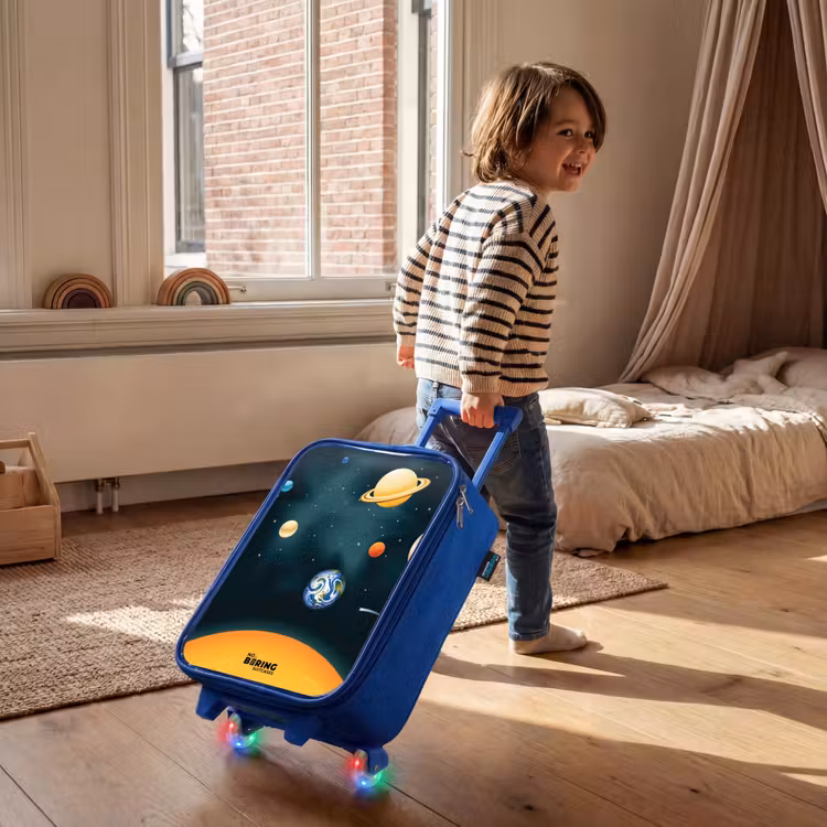 Ruimte met planeten Kinderkoffer - Blauw klein -sfeer1