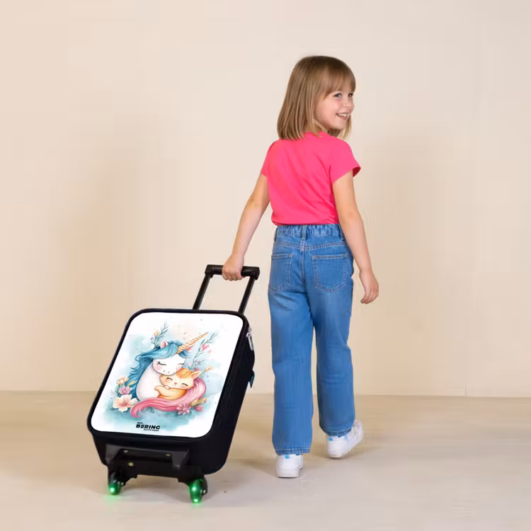 Eenhoorn met blauwe manen en oranje kitten Kinderkoffer - Zwart klein -sfeer1