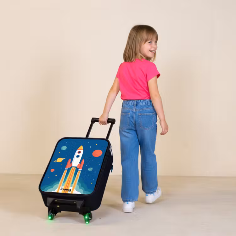 Raket - Planeet - Sterren - Veelkleurig Kinderkoffer - Zwart klein -sfeer1