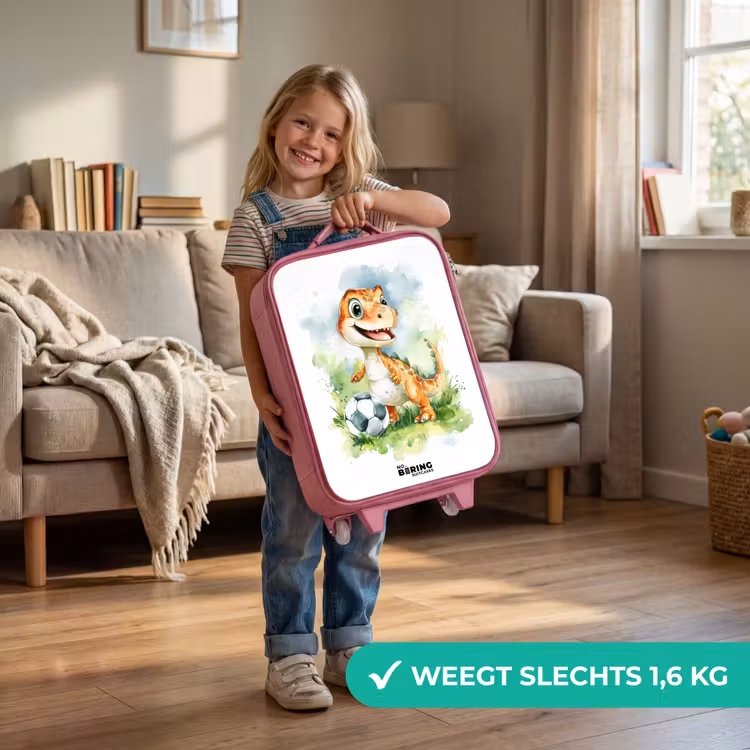Dino met voetbal in kleurrijk veld Kinderkoffer - Roze klein -sfeer2_NL