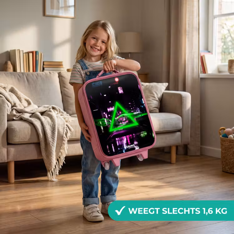 Felgroen driehoek boven een stadstraat Kinderkoffer - Roze klein -sfeer2_NL