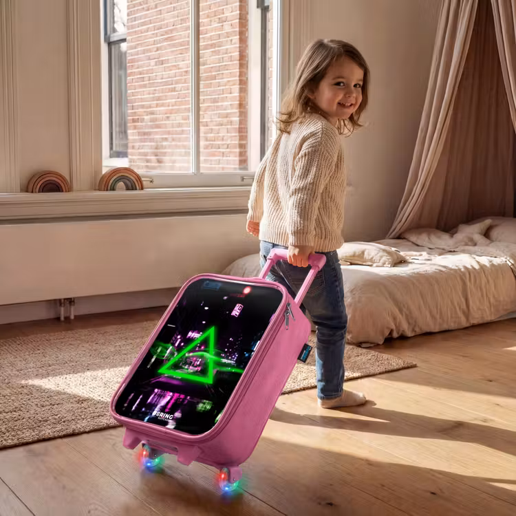 Felgroen driehoek boven een stadstraat Kinderkoffer - Roze klein -sfeer1