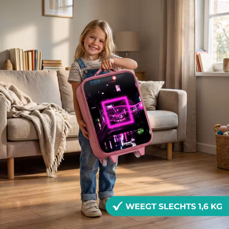 Felroze vierkant boven een natte straat Kinderkoffer - Roze klein -sfeer2_NL
