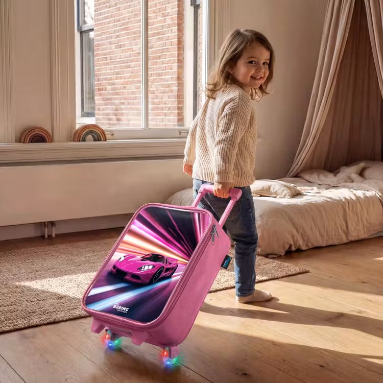 Roze raceauto flitst door neonlicht Kinderkoffer - Roze klein -sfeer1