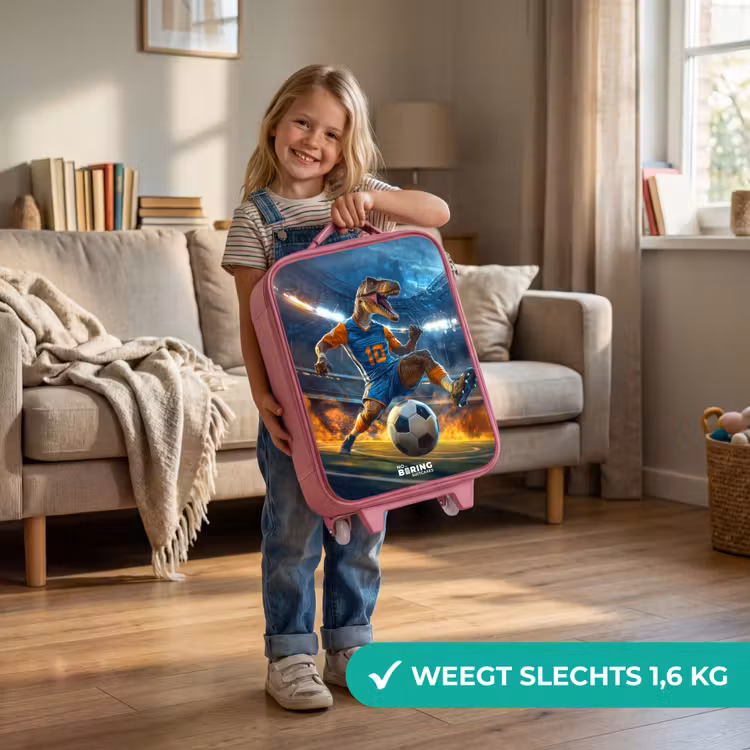 T-Rex als voetballer in vol stadion Kinderkoffer - Roze klein -sfeer2_NL