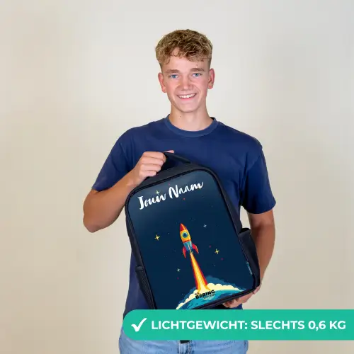 Planeet - Raket - Sterren - Donkerblauw Rugzak - Zwart middel -sfeer7_NL