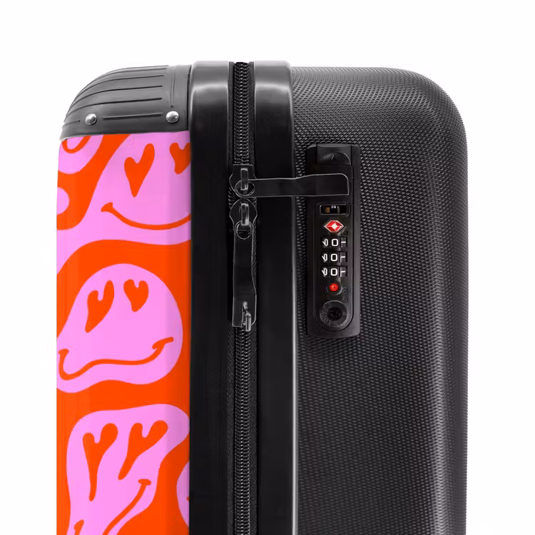 Abstracte smileyfiguren met hartogen op rood en roze NBS - Handbagage koffer - Kinderen Unisex middel -slot