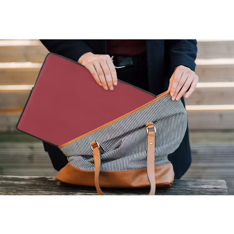 Antique - Ruby - Rood laptophoes neopreen klein 279 -tas