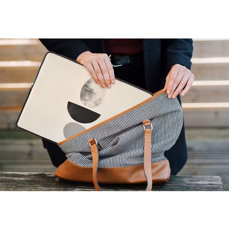 Beige - Japandi - Wabi sabi laptophoes neopreen klein -tas