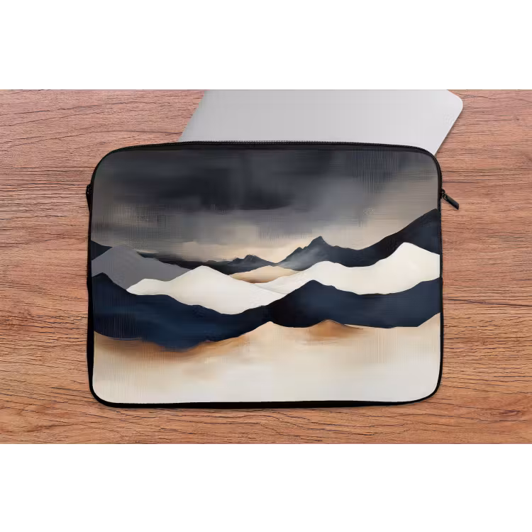 Bergen - Donkerblauw - Landschap laptophoes neopreen klein -tafel