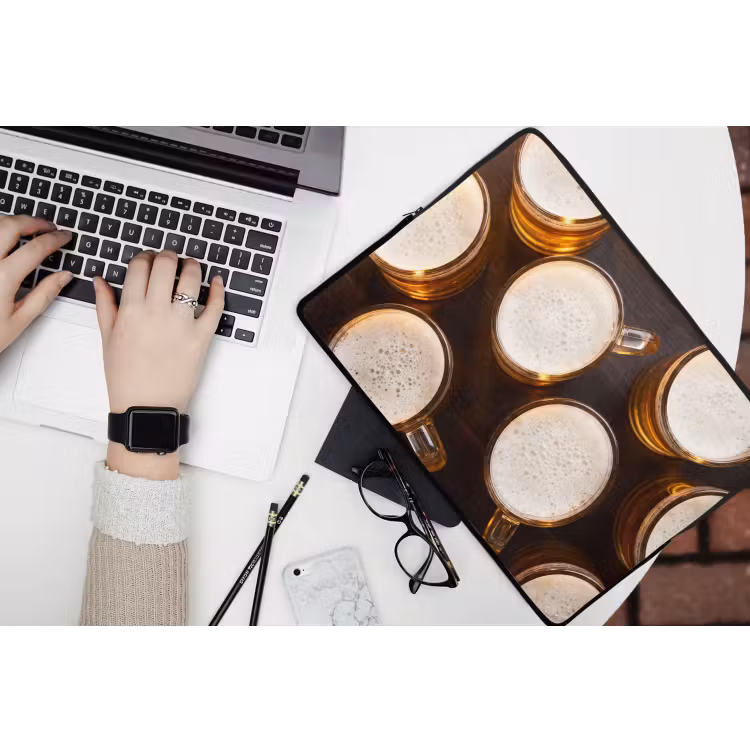 Bier - Glazen - Schuim - Hout - Drank laptophoes neopreen klein -bureau