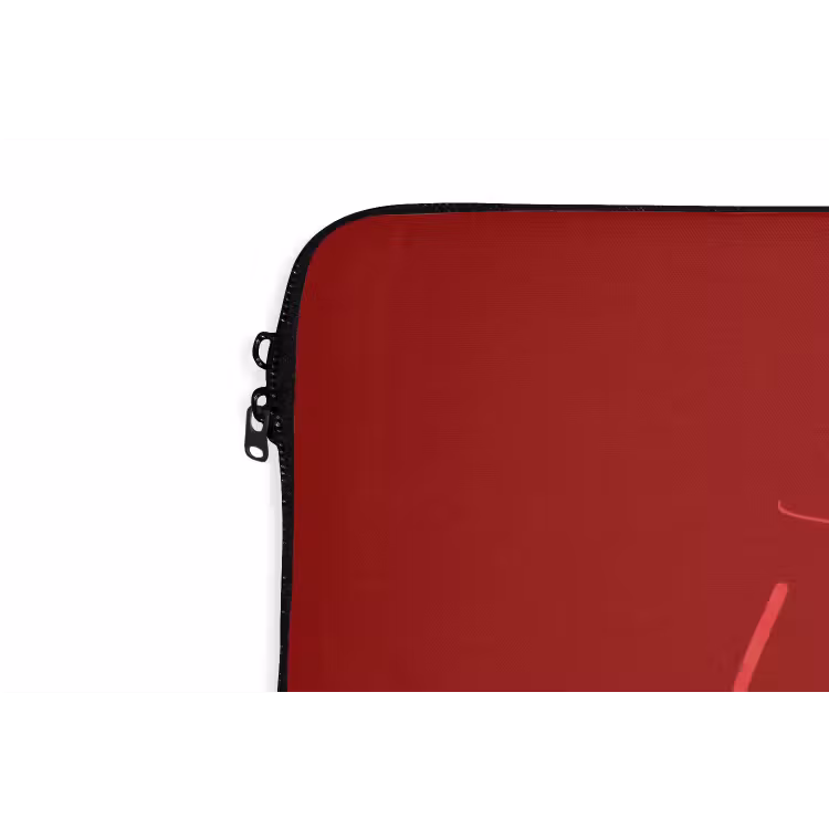 Big titties small heart - Rood - Hart laptophoes neopreen klein -detail