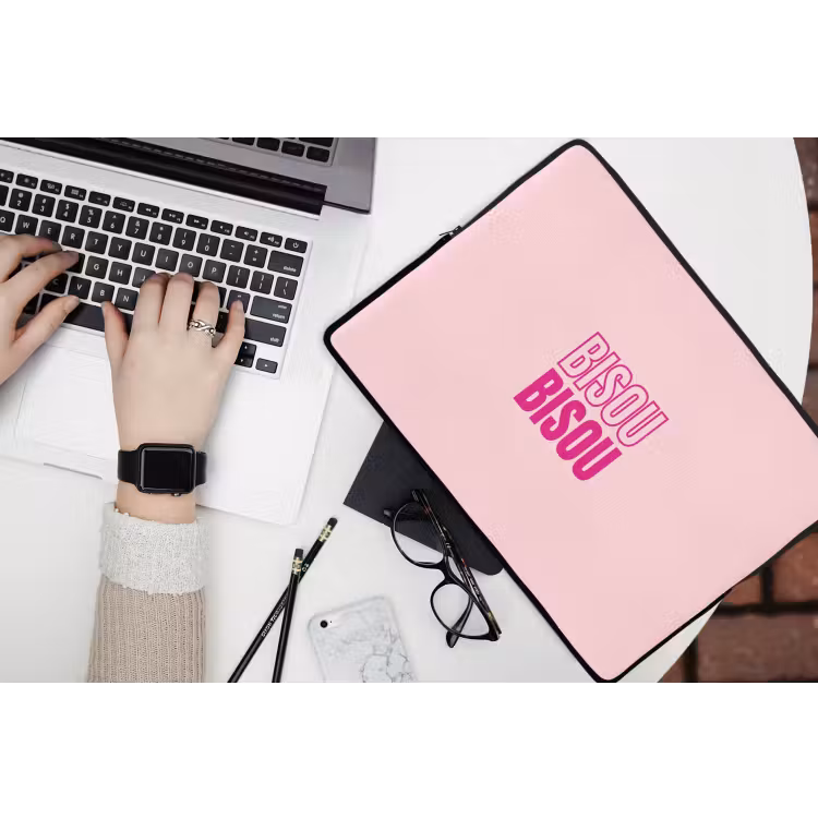 Bisou - Roze - Minimalistisch laptophoes neopreen klein -bureau