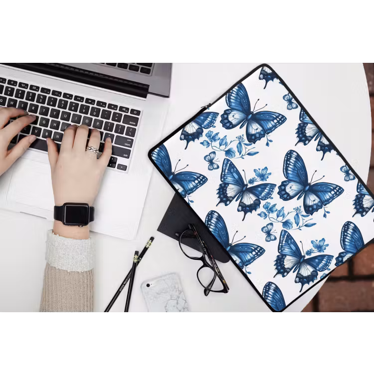 Blauw - Vlinders - Bloemen - Wit laptophoes neopreen klein 279 -bureau
