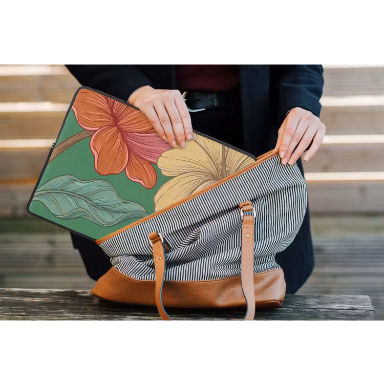 Laptophoes Bloemen - Groen - Illustratie - Bloemen - Groen - Illustratie laptophoes neopreen klein
