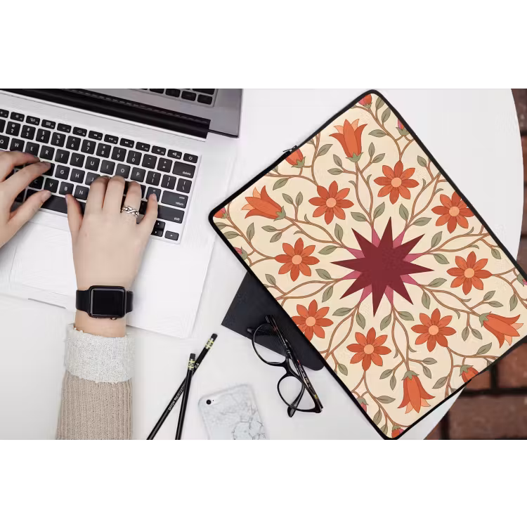 Bloemen - Mandala - Decoratief - Rood laptophoes neopreen klein -bureau
