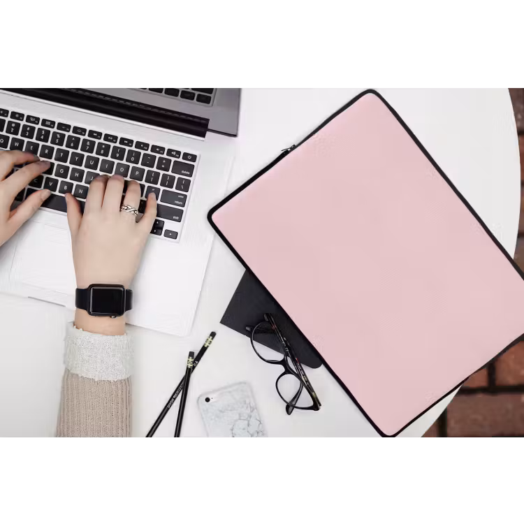 Blush - Pink - Roze laptophoes neopreen klein 279 -bureau