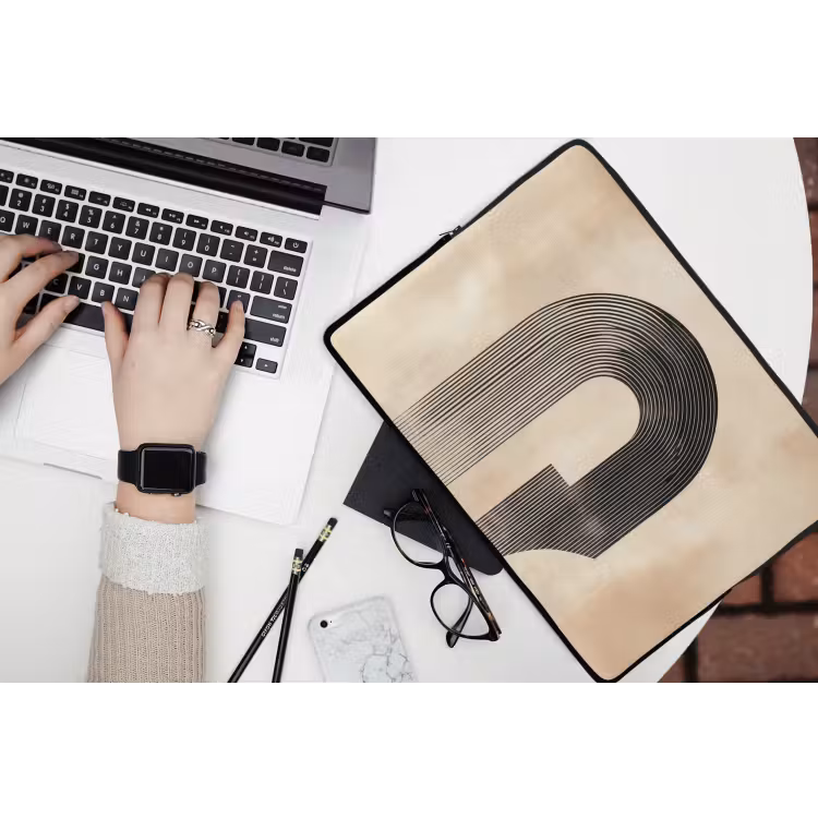Boog - Strepen - Minimalistisch - Zwart laptophoes neopreen klein -bureau