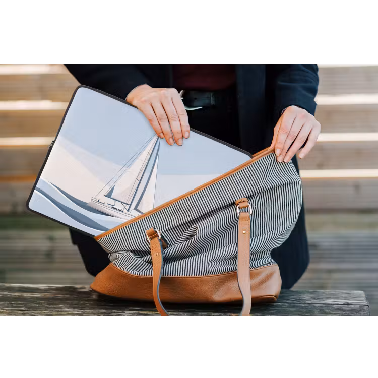 Boot - Zeil - Zee - Modern - Beige laptophoes neopreen klein -tas