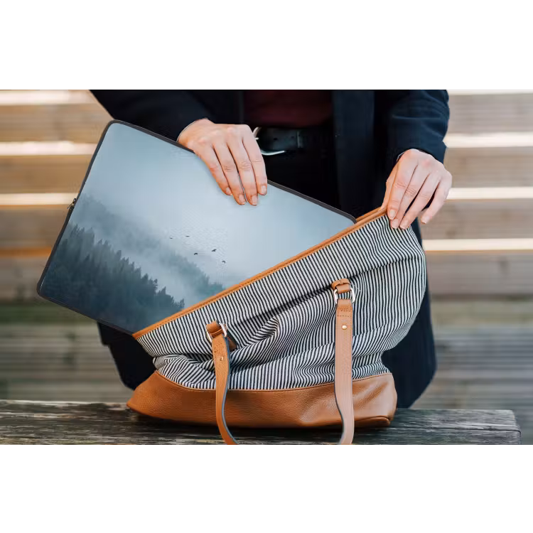 Bos - Mist - Vogels - Natuur - Groen laptophoes neopreen klein -tas