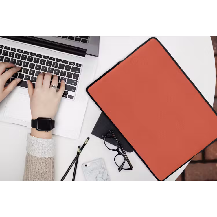 Brick - Red - Rood laptophoes neopreen klein 279 -bureau