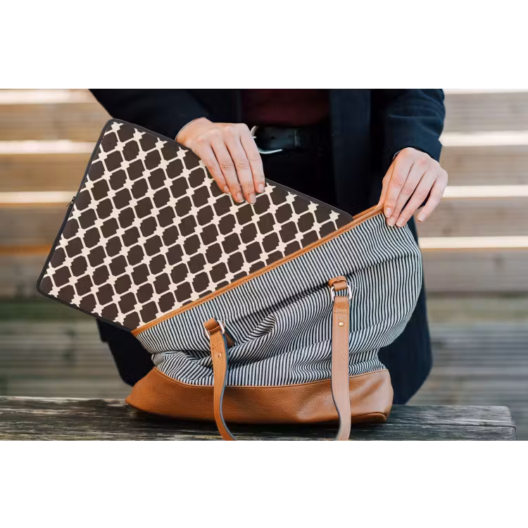 Bruin - Ruitpatroon - Geometrisch laptophoes neopreen klein 279 -tas