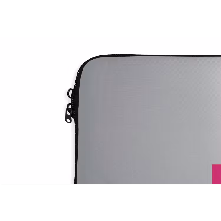 Catch flights not feelings - Vliegtuig - Roze laptophoes neopreen klein -detail
