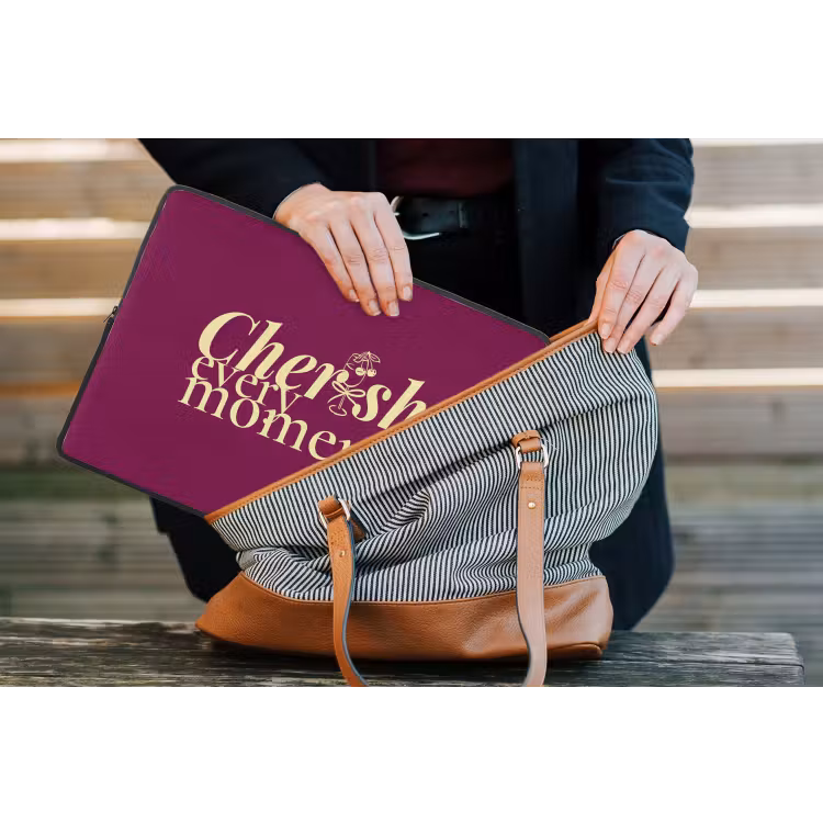 Cherish every moment - Cocktailglas - Bordeaux laptophoes neopreen klein -tas