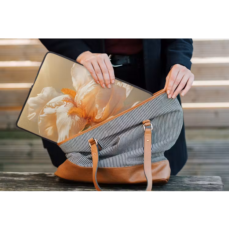 Close up - Oranje - Iris laptophoes neopreen klein -tas