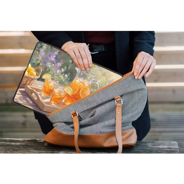Drank - Citroen - Zomer - Tuin - Geel laptophoes neopreen klein -tas